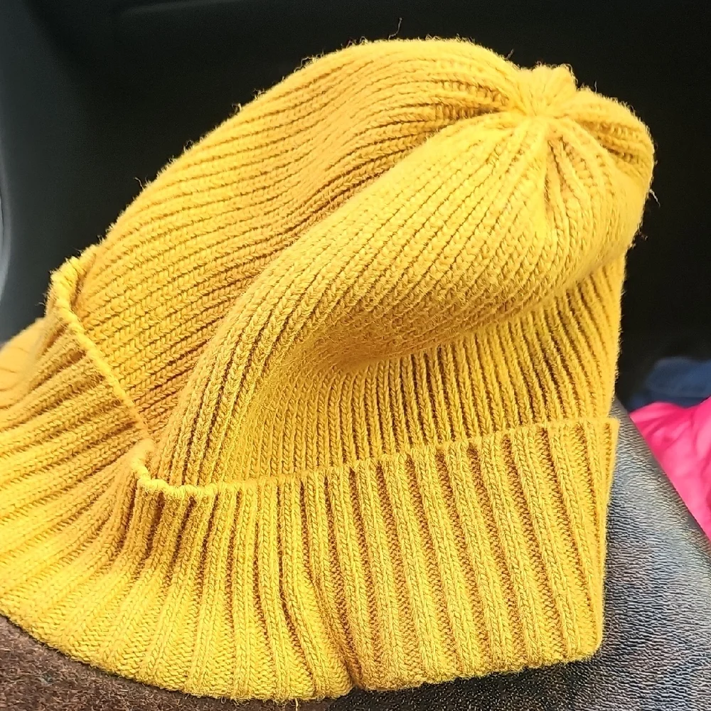 Timberland Vintage Lambswool Mustard Yellow Knit Billed Beanie Unisex